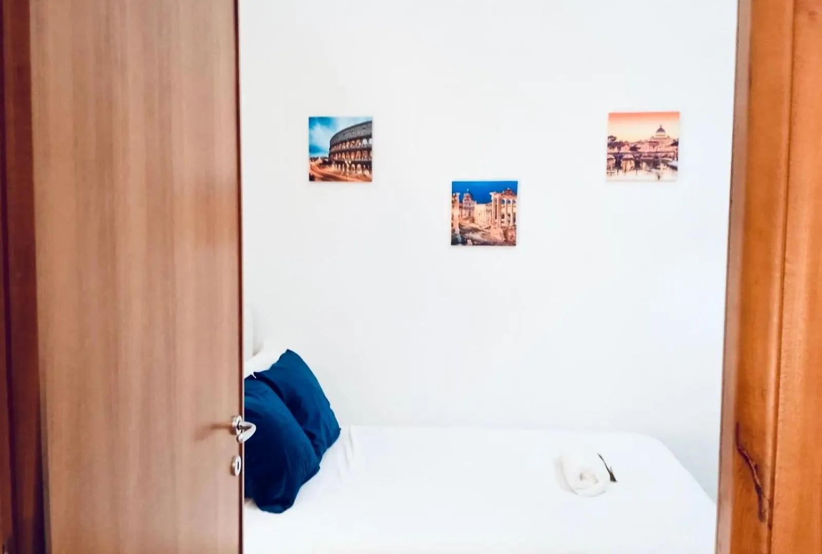 Nicole Guesthouse Rome